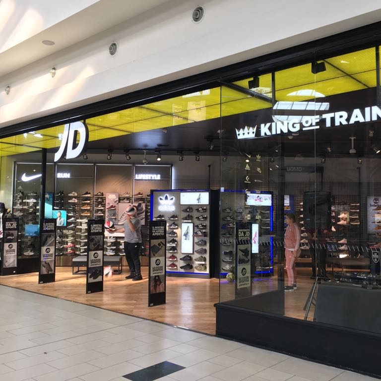 JD SPORTS
