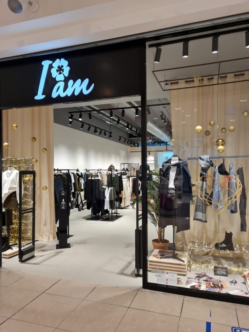 I am - Image 2
