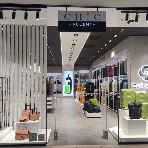 Chic Accent- Samsonite Group
