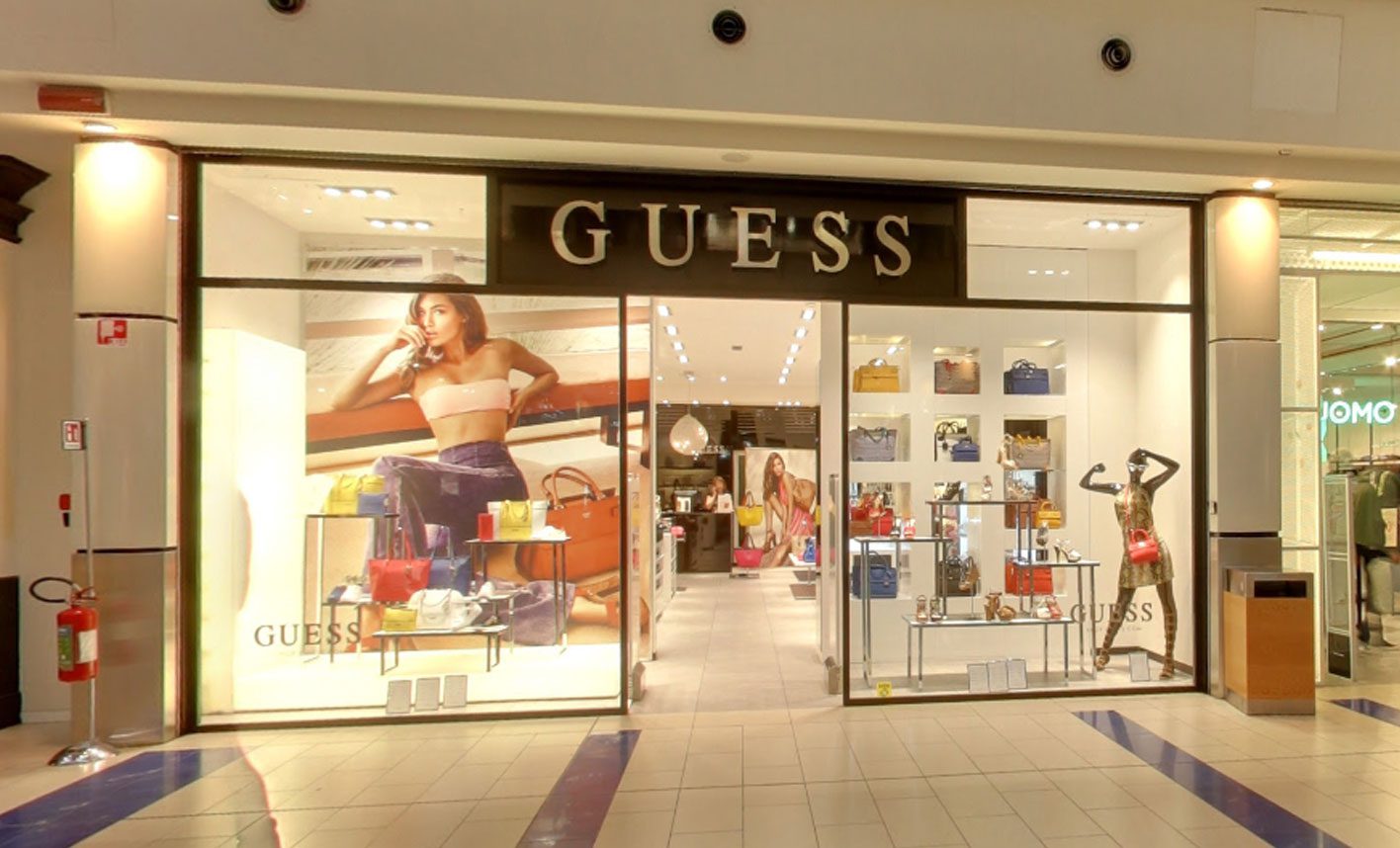 negozi scarpe guess