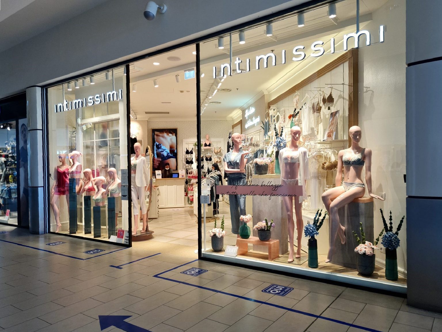 Centro Commerciale Le Befane Via Caduti Di Nassiriya Rimini Rn
